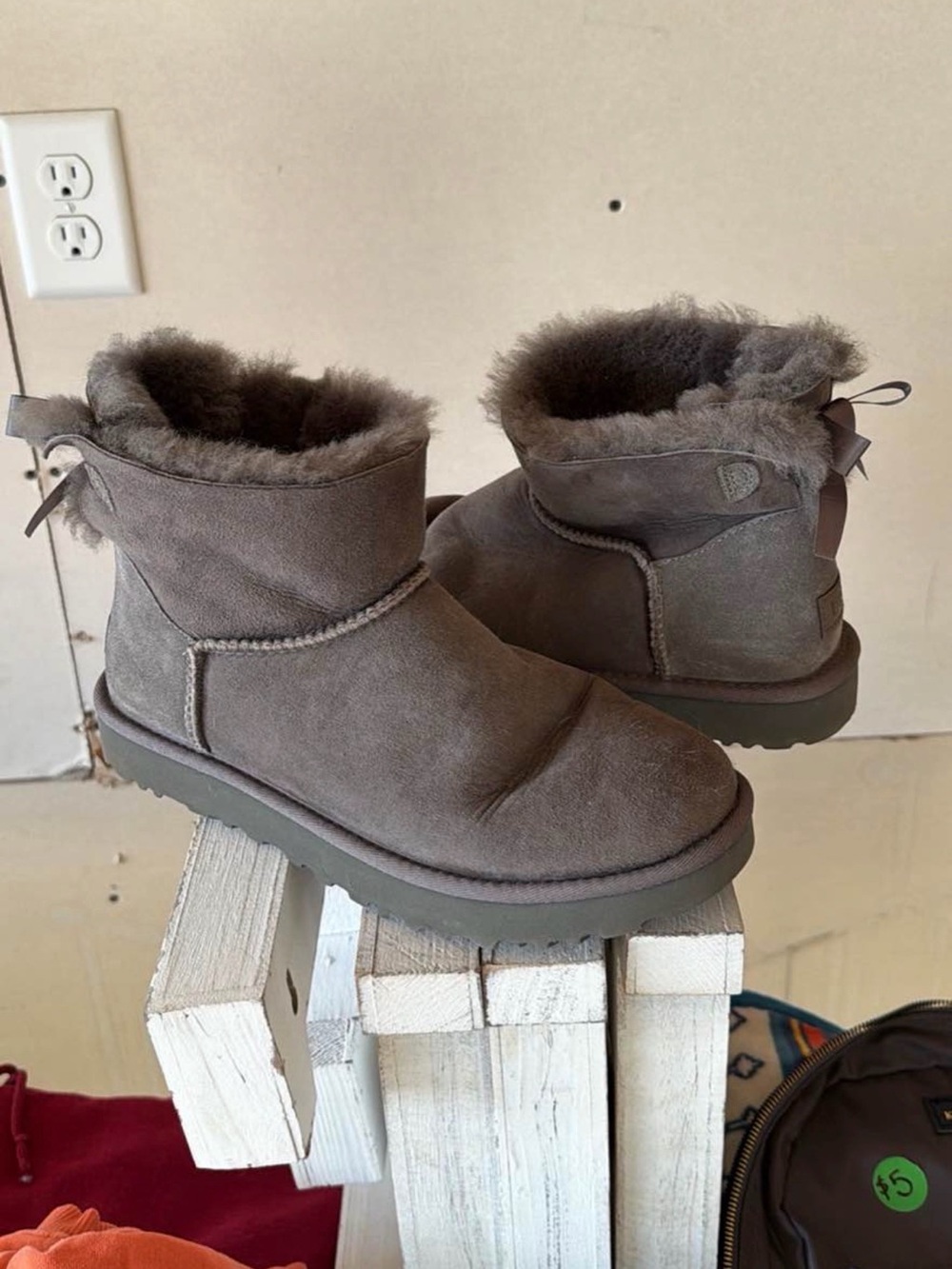 UGG Women's Mini Bailey Bow Boots in Grey - Picture 2 of 2